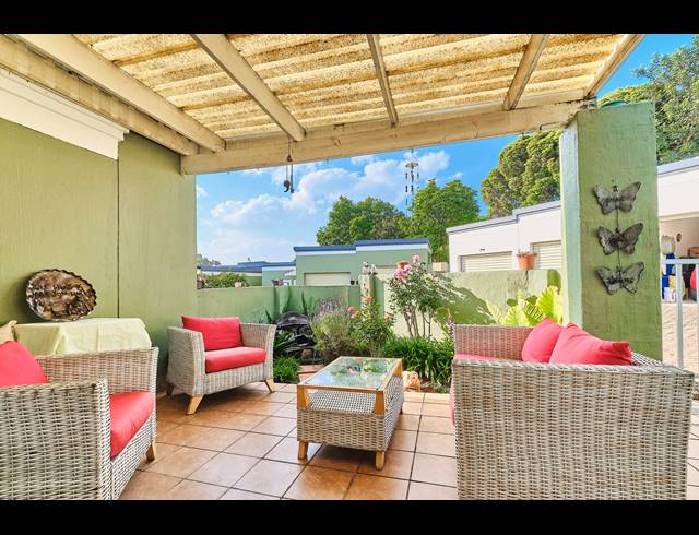 2 BEDROOM SIMPLEX RENTED IN PRESIDENT RIDGE